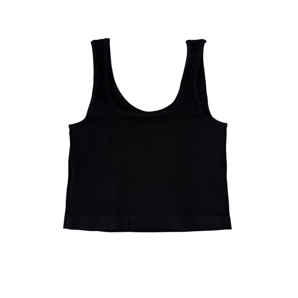 OQQ Ribbed Seamless Cropped Tank Top in Black Size Small NWOT‎